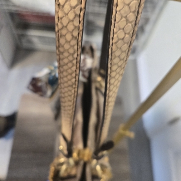 Coach Purse Faux Snakeskin details - Picture 12 of 17